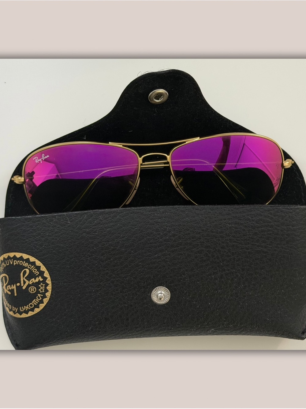 Ray-Ban Gold Aviator Sunglasses with Purple / Pink Lenses
